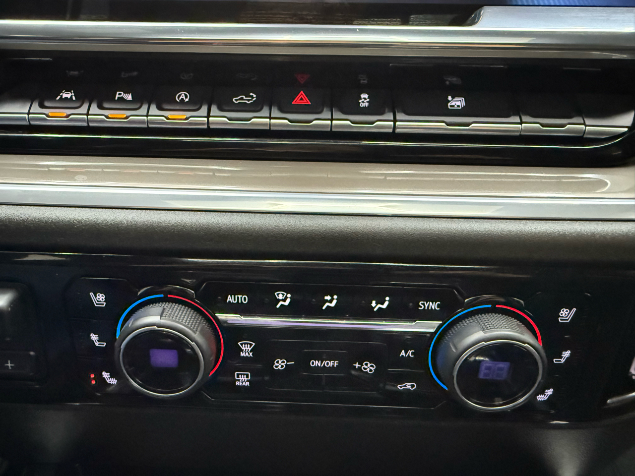 Chevrolet Silverado 1500 High Country Crew Cab 4WD 2022