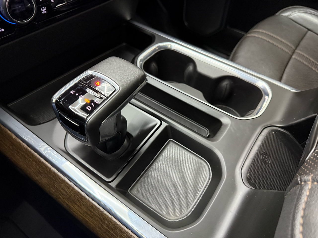 Chevrolet Silverado 1500 High Country Crew Cab 4WD 2022