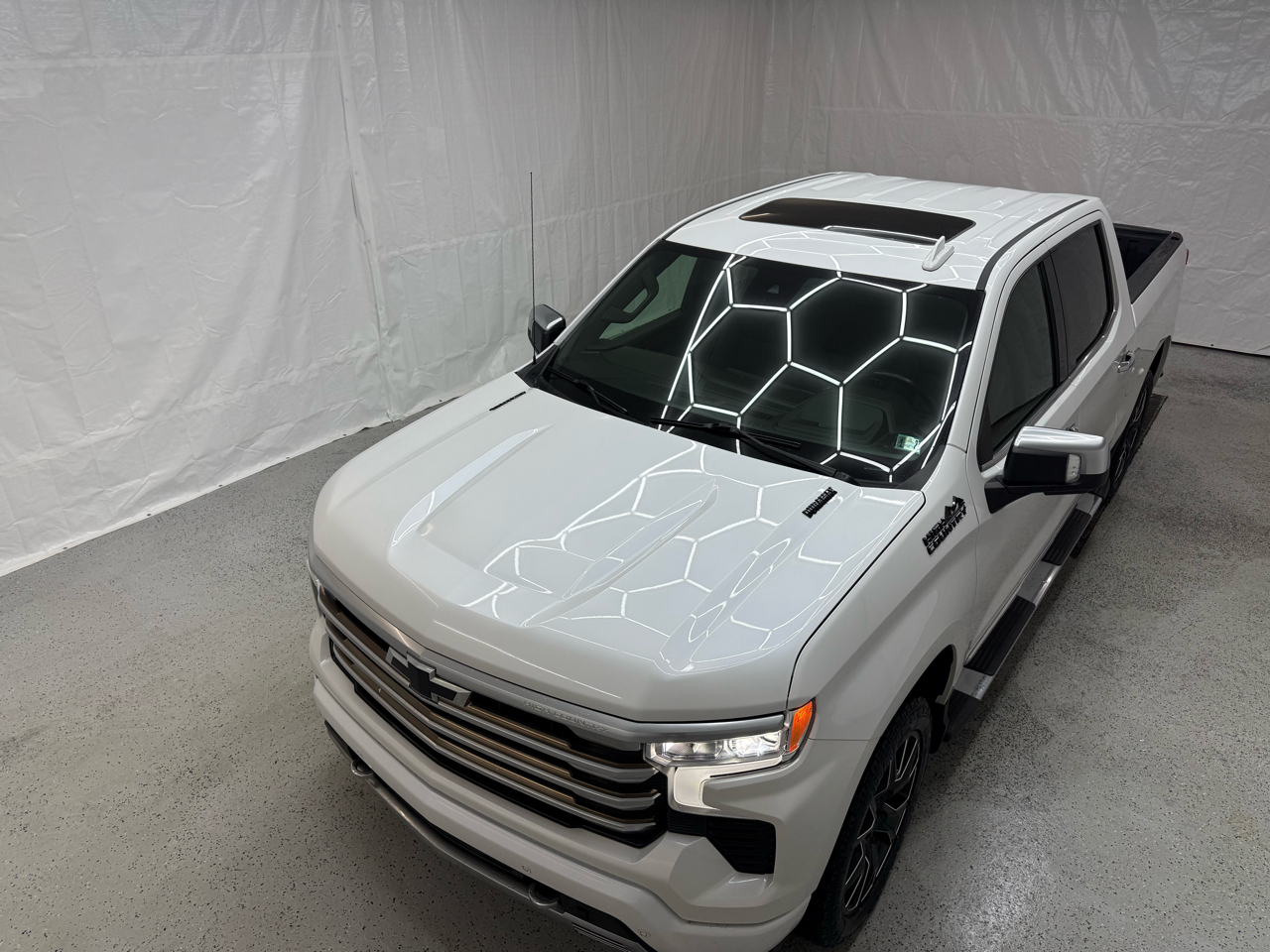 Chevrolet Silverado 1500 High Country Crew Cab 4WD 2022