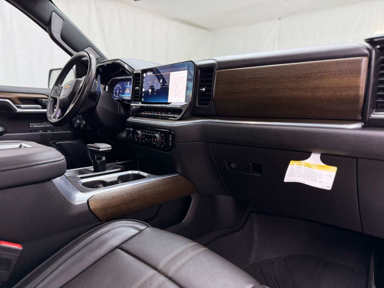 Chevrolet Silverado 1500 High Country Crew Cab 4WD 2022