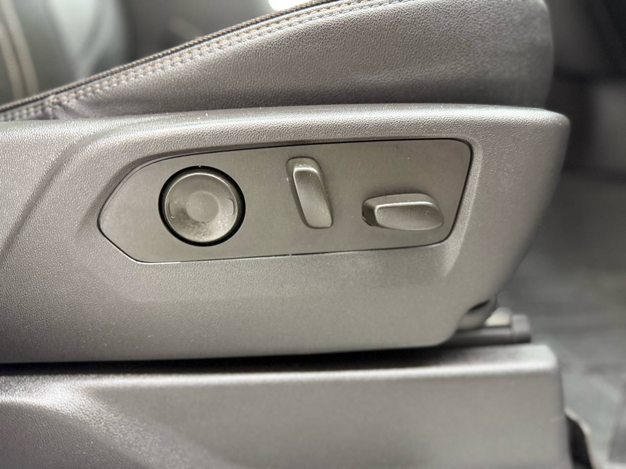 Chevrolet Silverado 1500 High Country Crew Cab 4WD 2022