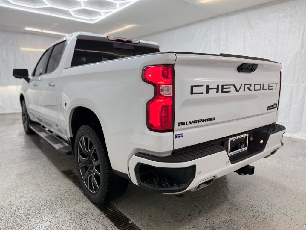 Chevrolet Silverado 1500 High Country Crew Cab 4WD 2022