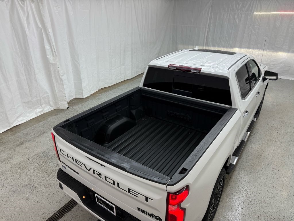 Chevrolet Silverado 1500 High Country Crew Cab 4WD 2022