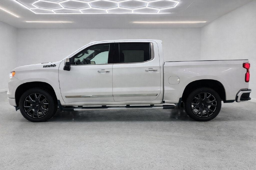 Chevrolet Silverado 1500 High Country Crew Cab 4WD 2022