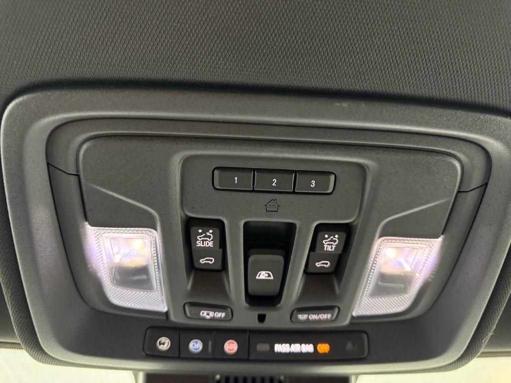 Chevrolet Silverado 1500 High Country Crew Cab 4WD 2022