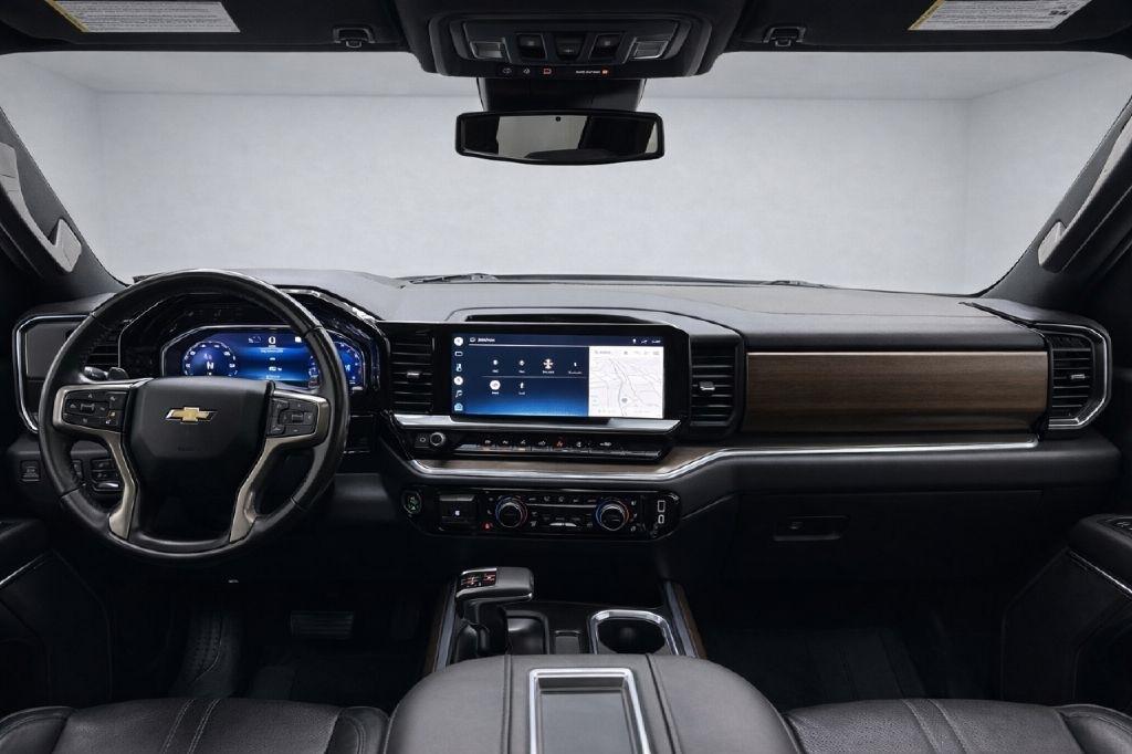 Chevrolet Silverado 1500 High Country Crew Cab 4WD 2022