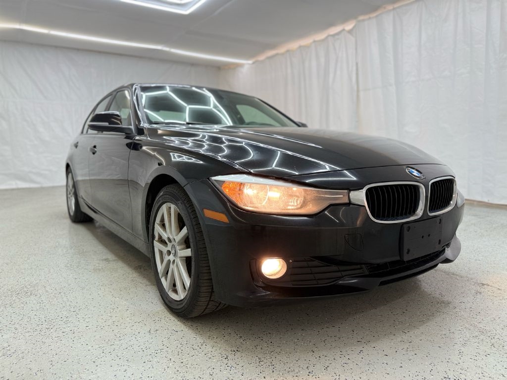 2013 BMW 3-Series 320i Sedan