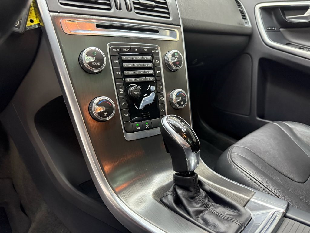 Volvo XC60 T6 Drive-E Premier FWD 2016