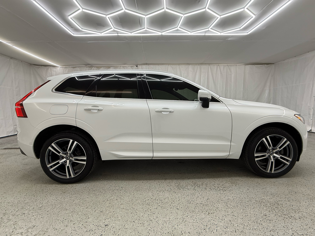 Volvo XC60 T5 Momentum AWD 2021