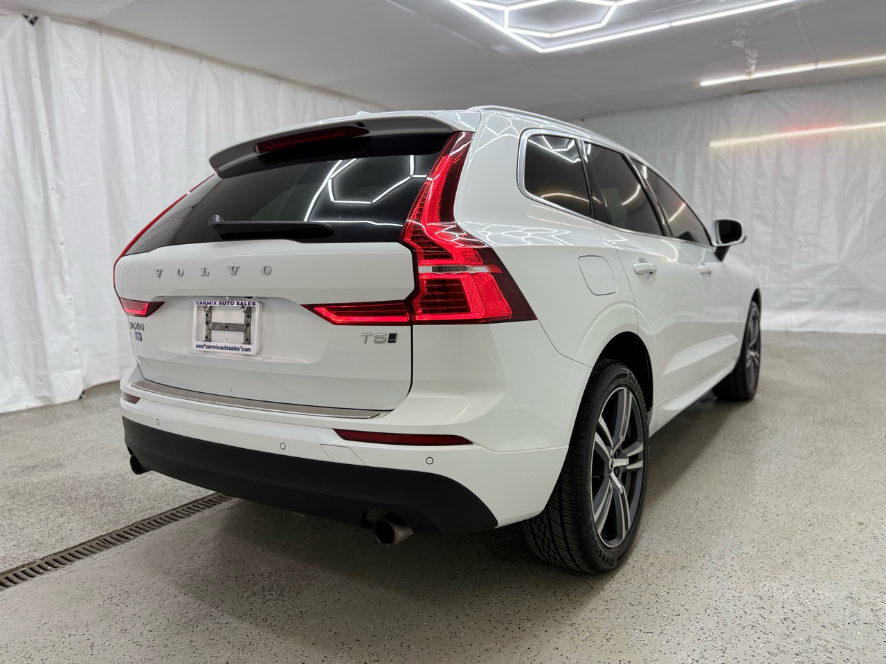 Volvo XC60 T5 Momentum AWD 2021