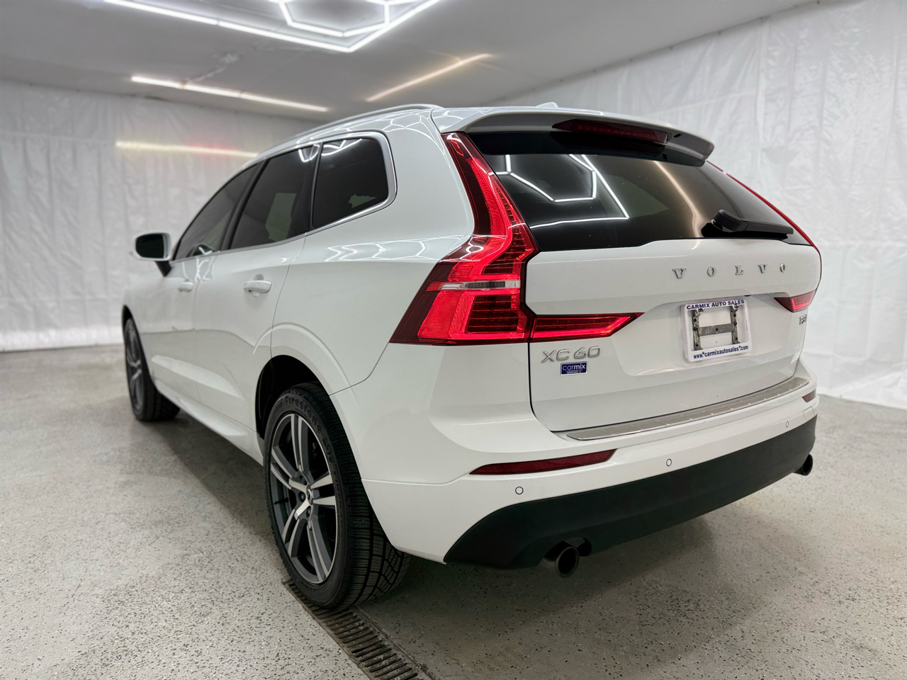 Volvo XC60 T5 Momentum AWD 2021
