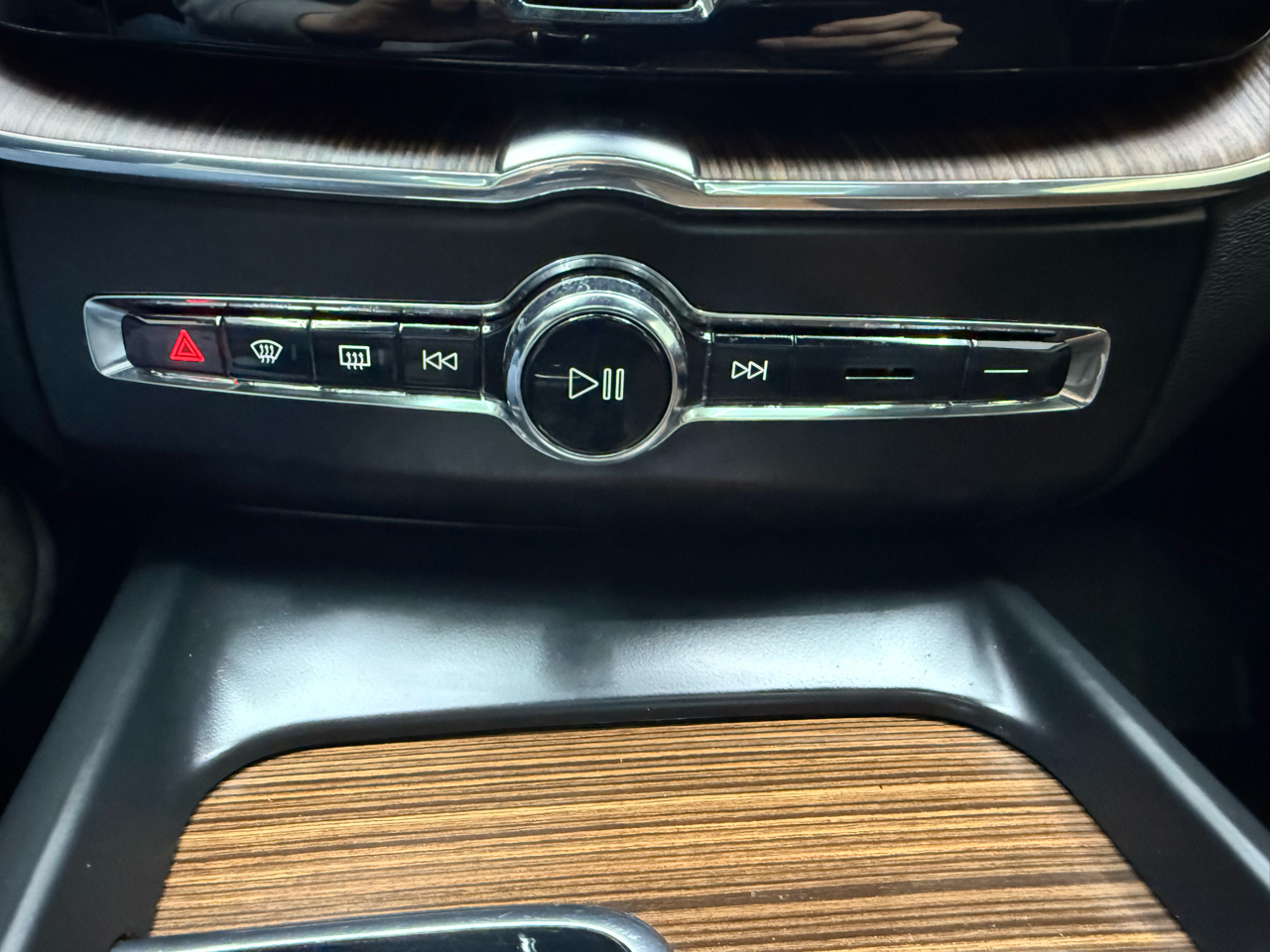 Volvo XC60 T5 Momentum AWD 2021