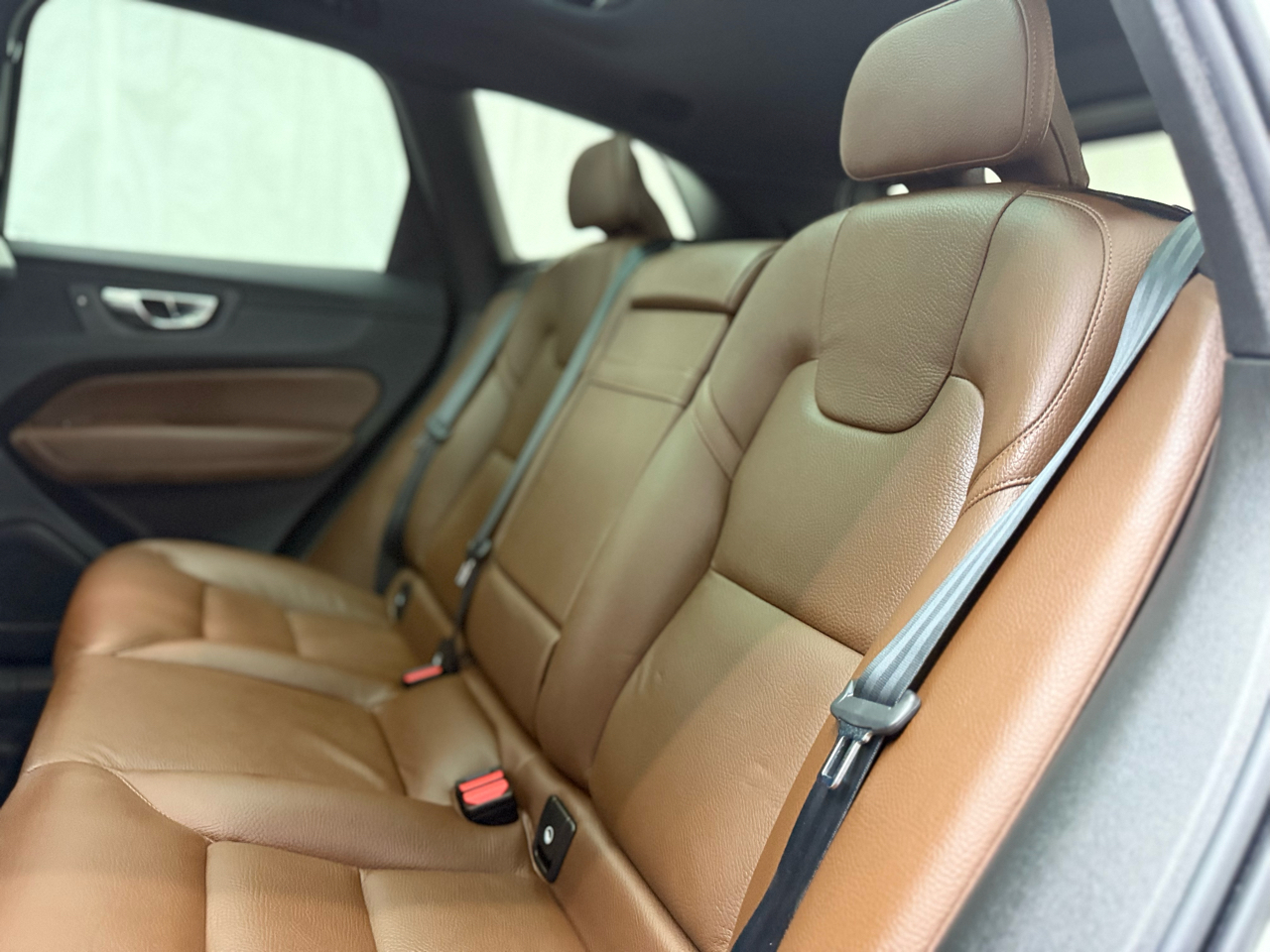 Volvo XC60 T5 Momentum AWD 2021