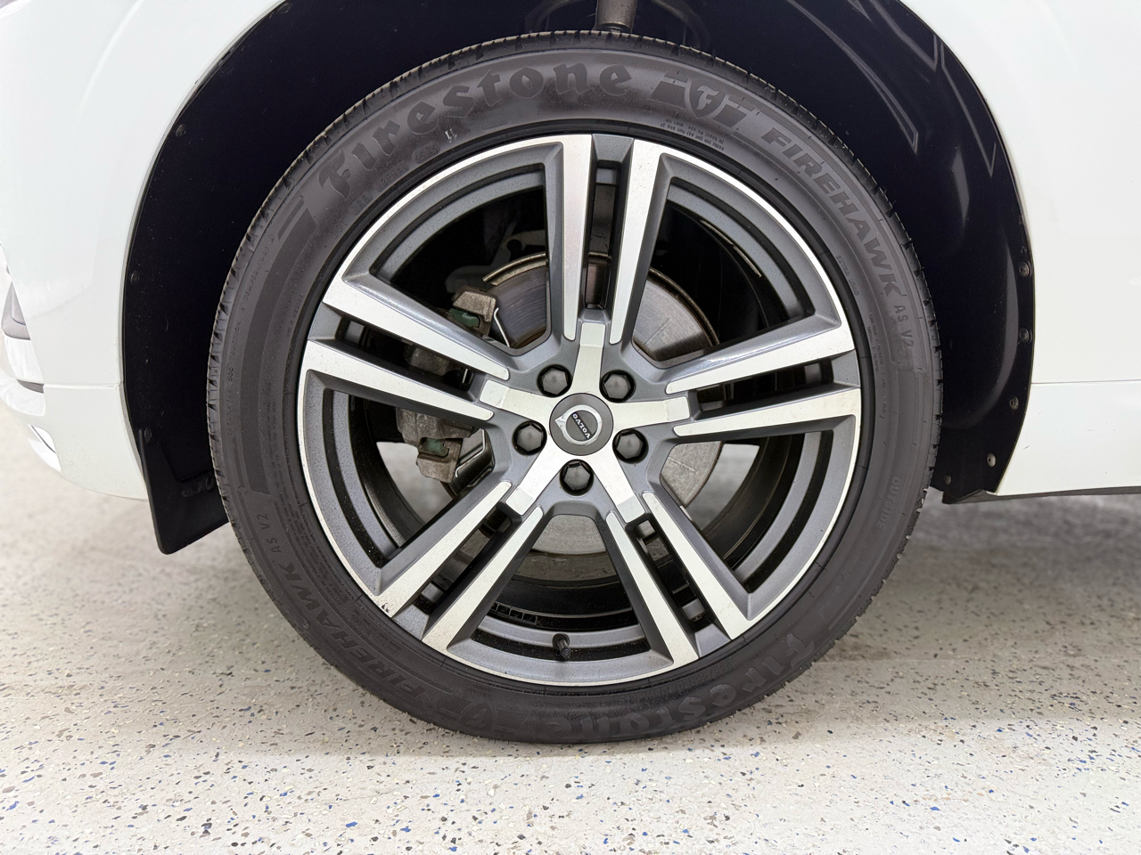 Volvo XC60 T5 Momentum AWD 2021