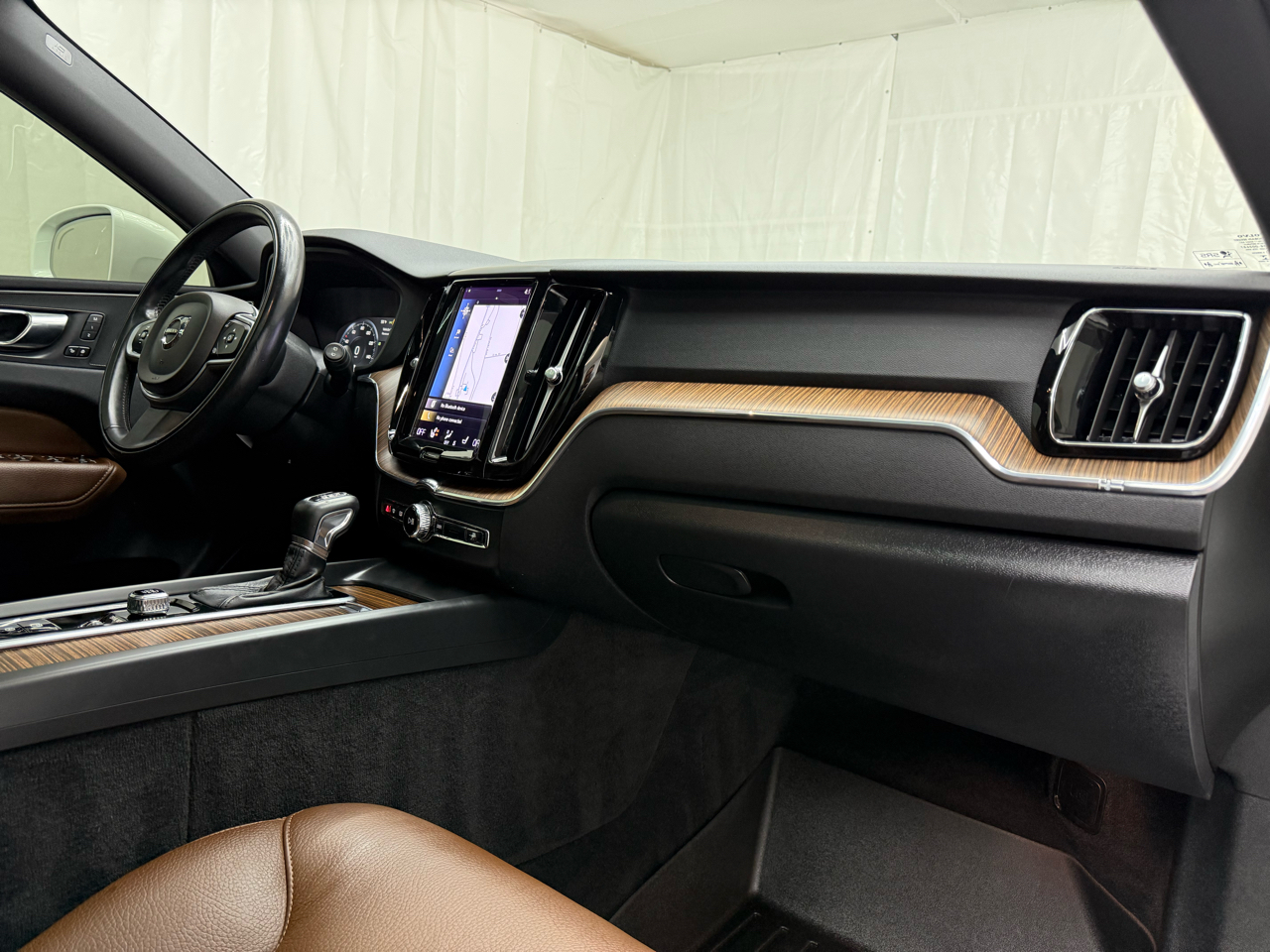 Volvo XC60 T5 Momentum AWD 2021