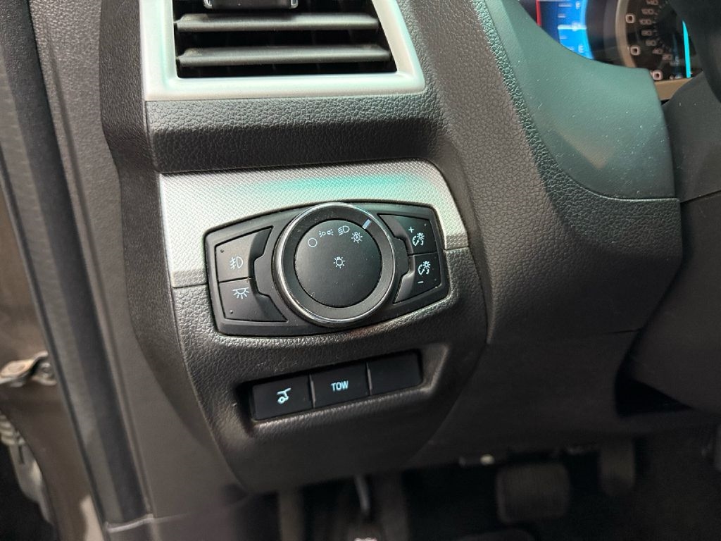 Ford Explorer XLT 4WD 2015