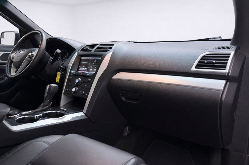 Ford Explorer XLT 4WD 2015