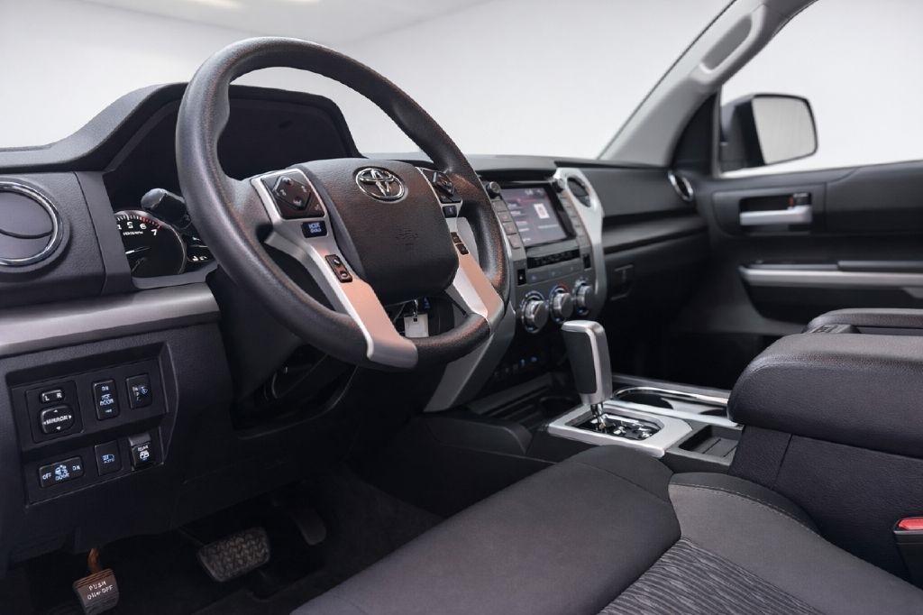 Toyota Tundra SR5 5.7L V8 CrewMax 2WD 2021