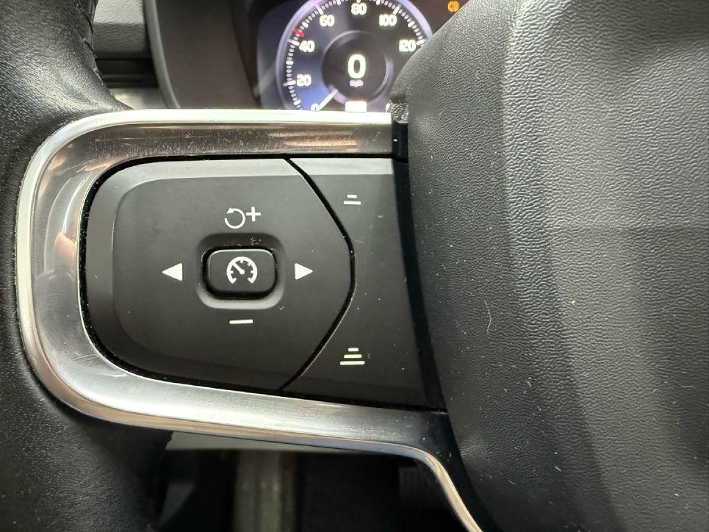 Volvo XC40 T5 Momentum AWD 2019