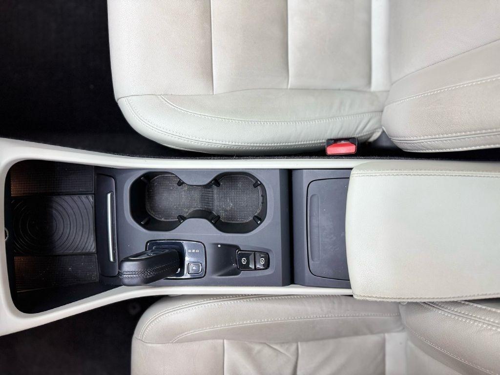 Volvo XC40 T5 Momentum AWD 2019