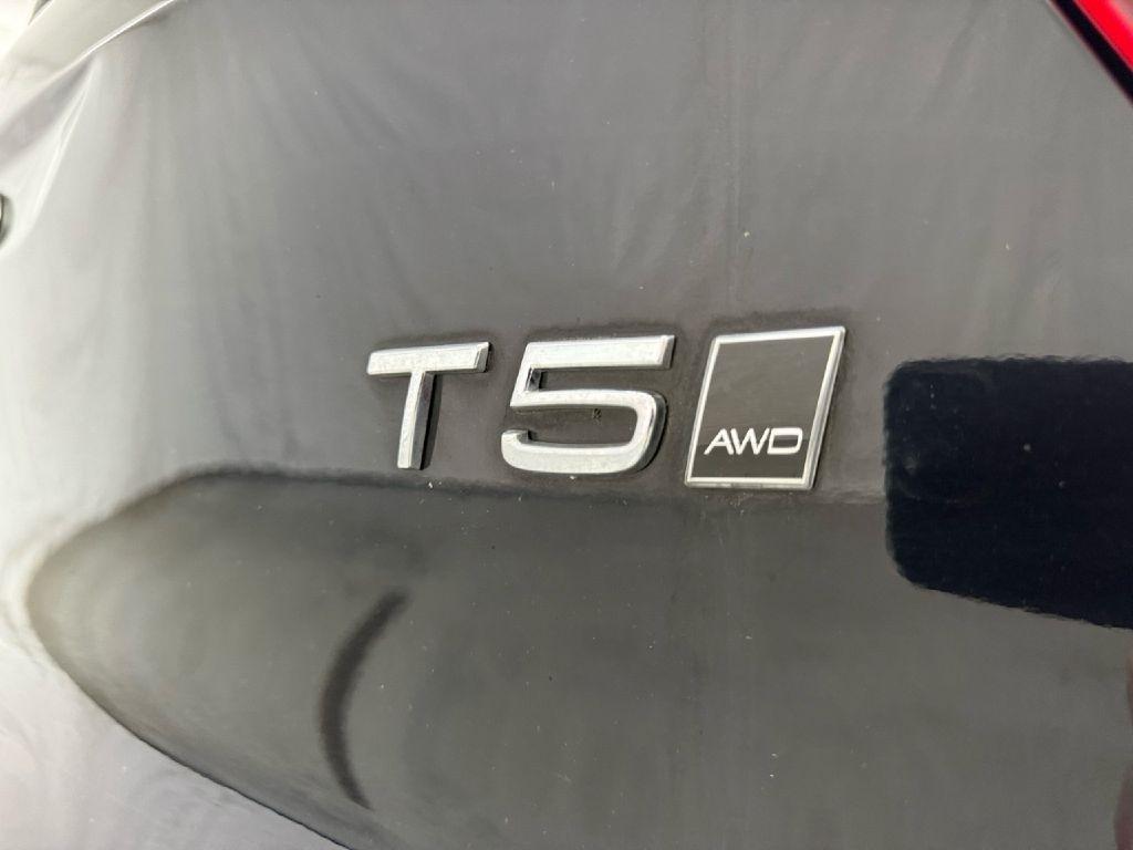 Volvo XC40 T5 Momentum AWD 2019