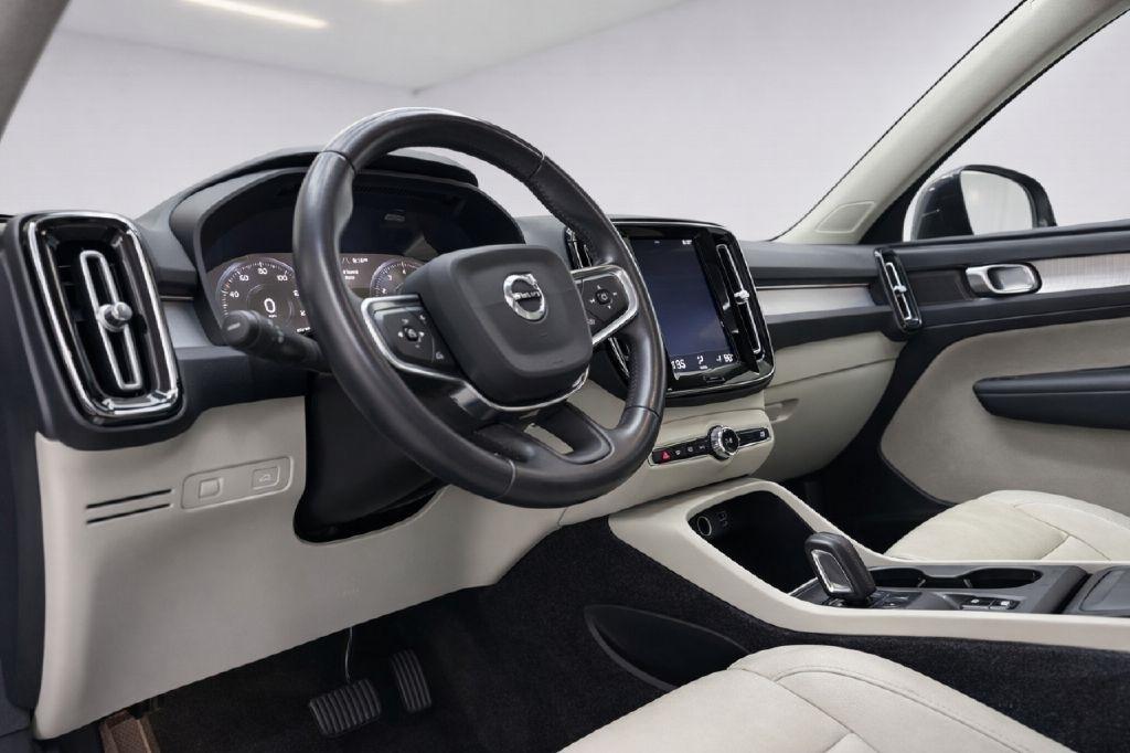 Volvo XC40 T5 Momentum AWD 2019