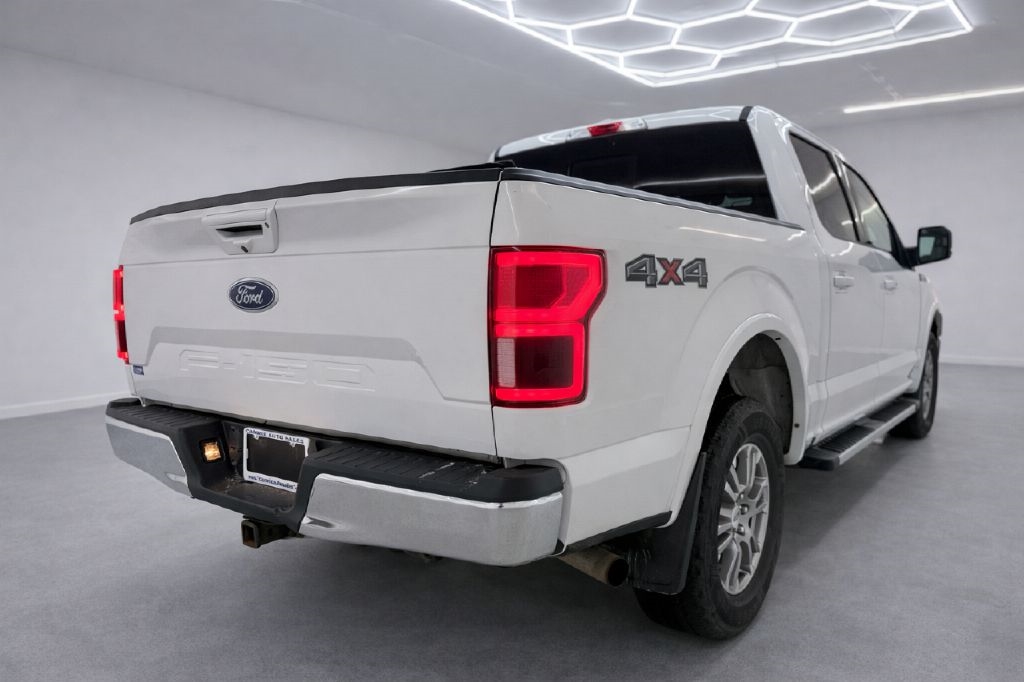 Ford F-150 4WD SuperCab 145" Lariat 2020
