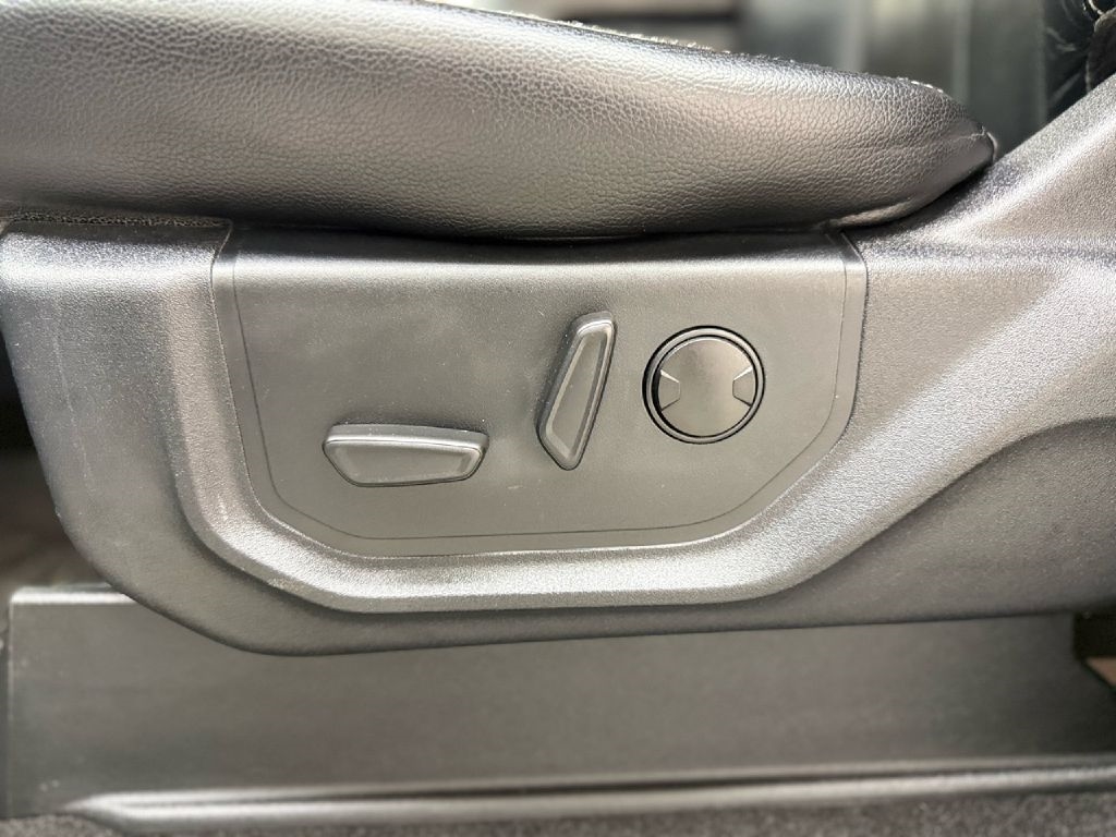 Ford F-150 4WD SuperCab 145" Lariat 2020