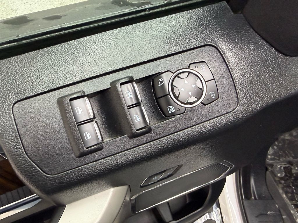 Ford F-150 4WD SuperCab 145" Lariat 2020