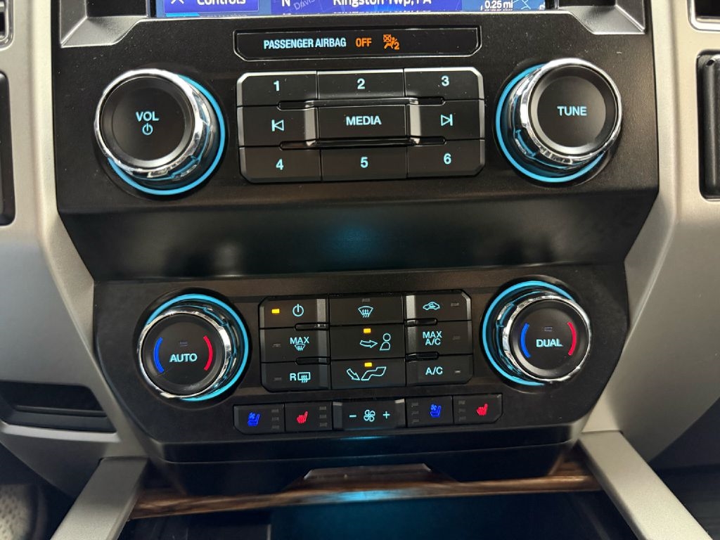 Ford F-150 4WD SuperCab 145" Lariat 2020