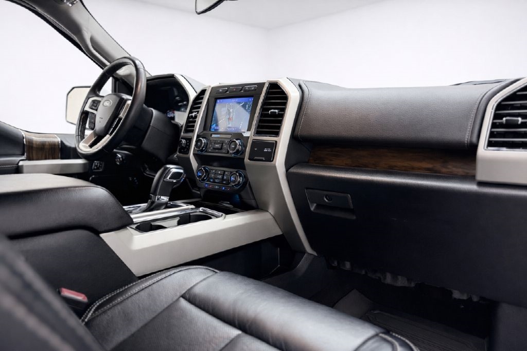 Ford F-150 4WD SuperCab 145" Lariat 2020