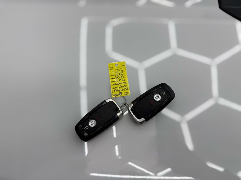 Ford F-150 4WD SuperCab 145" Lariat 2020