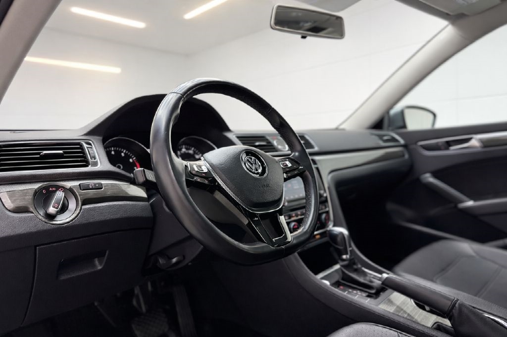 Volkswagen Passat SE 6A 2017