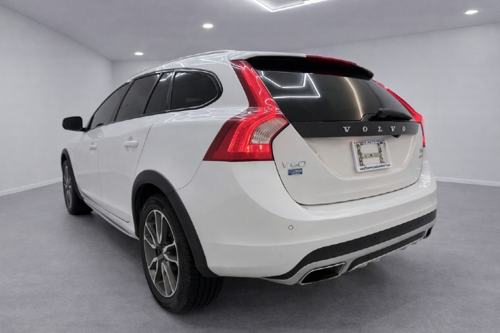 Volvo V60 Cross Country T5 2017