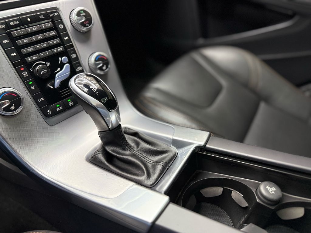 Volvo V60 Cross Country T5 2017