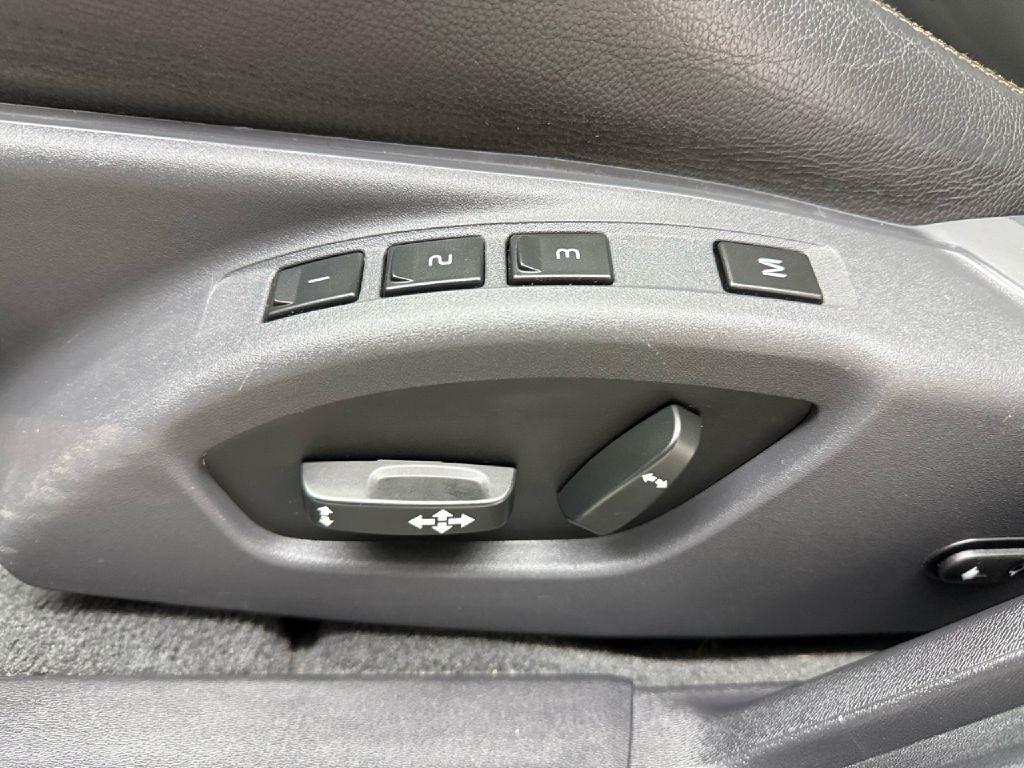 2017 Volvo V60 Base - Photo 10