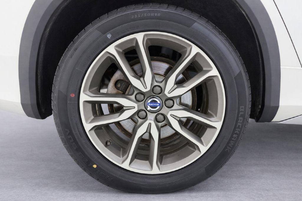 2017 Volvo V60 Base - Photo 32