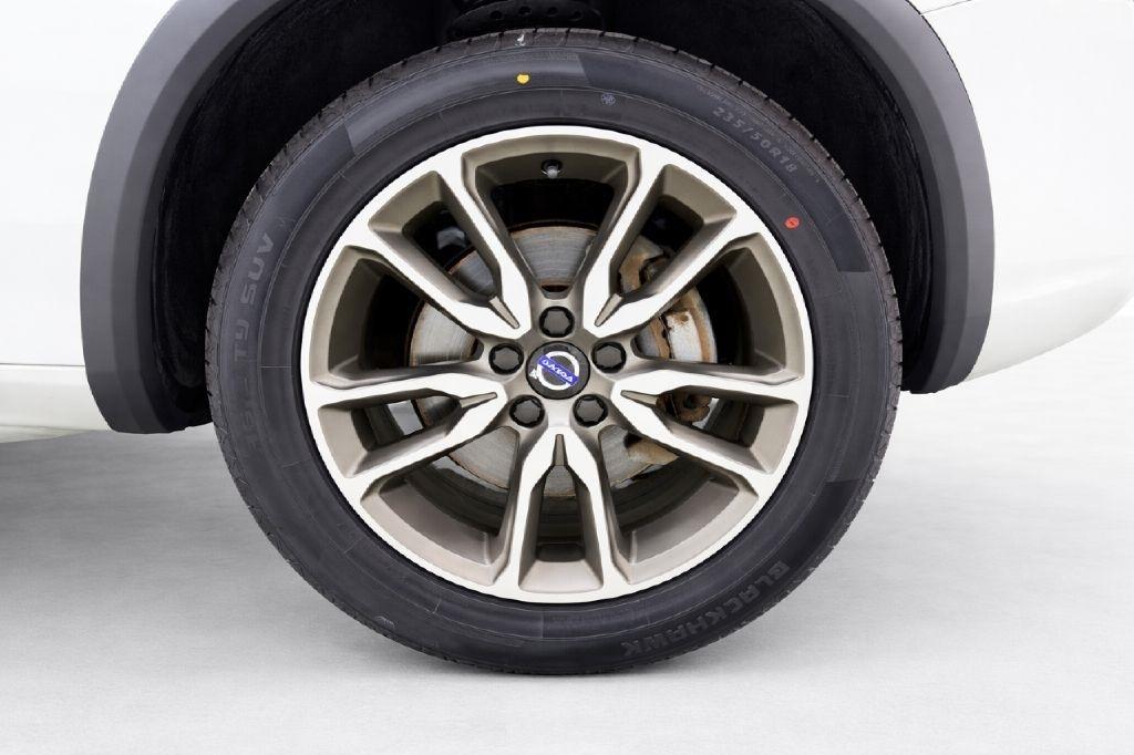 2017 Volvo V60 Base - Photo 33