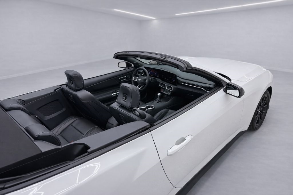 Ford Mustang EcoBoost Premium Convertible 2026