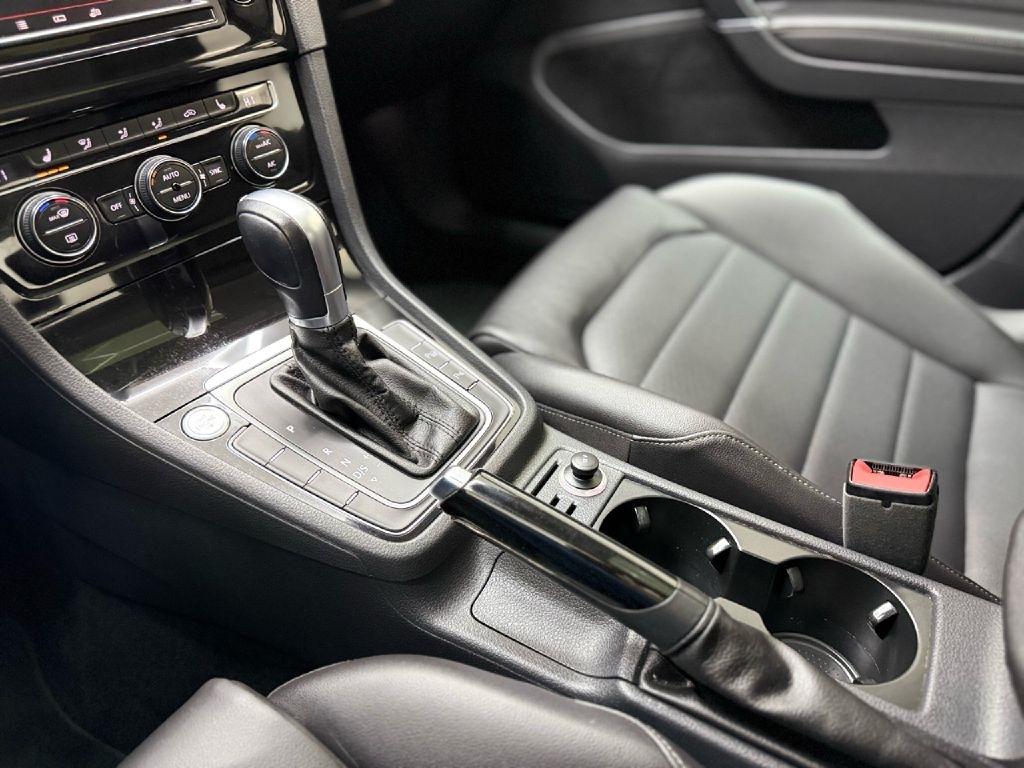 Volkswagen Golf TSI SEL 6A 2016