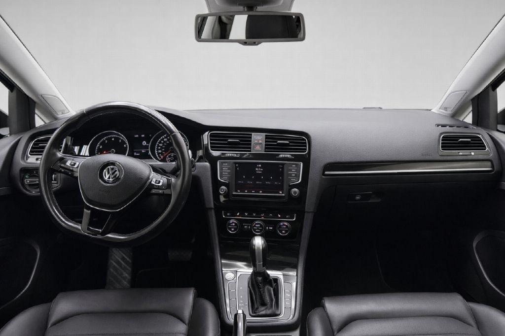 Volkswagen Golf TSI SEL 6A 2016