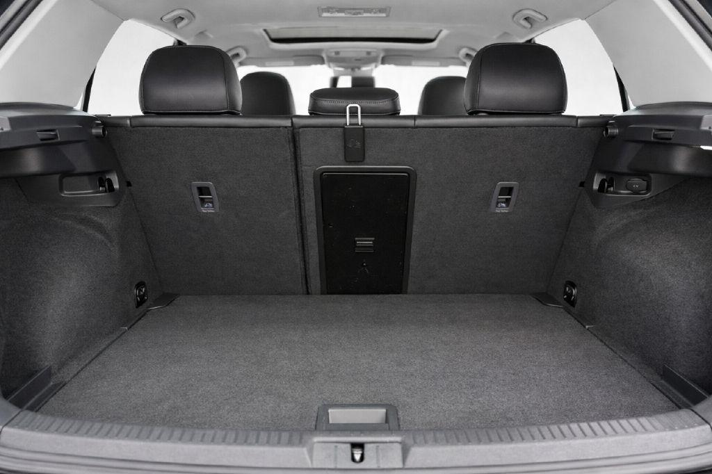 Volkswagen Golf TSI SEL 6A 2016