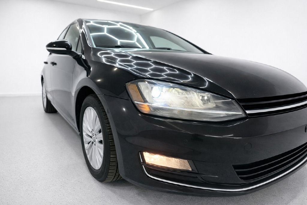 Volkswagen Golf TSI SEL 6A 2016