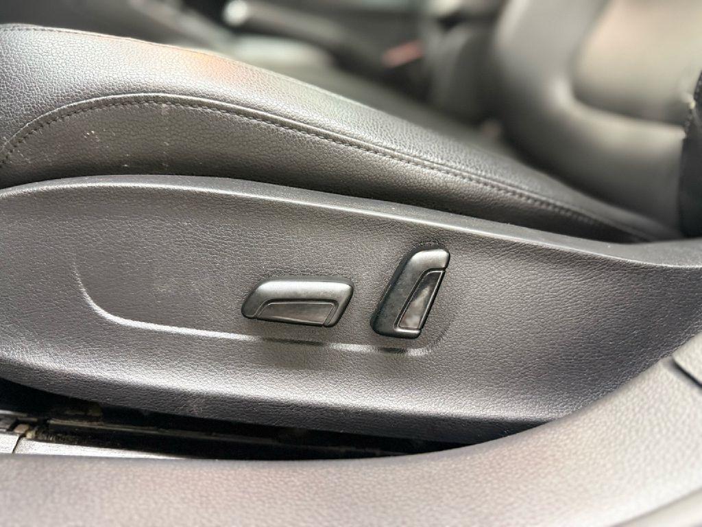 Volkswagen Jetta 1.8T SEL 6A 2017