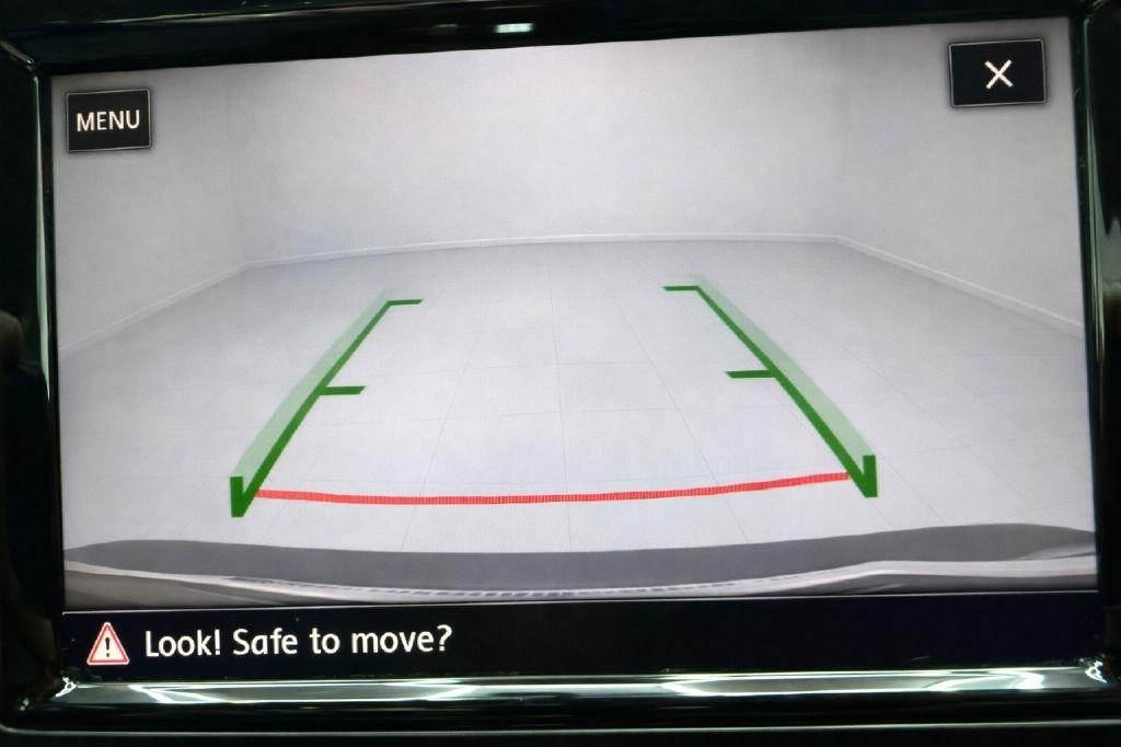 Volkswagen Jetta 1.8T SEL 6A 2017