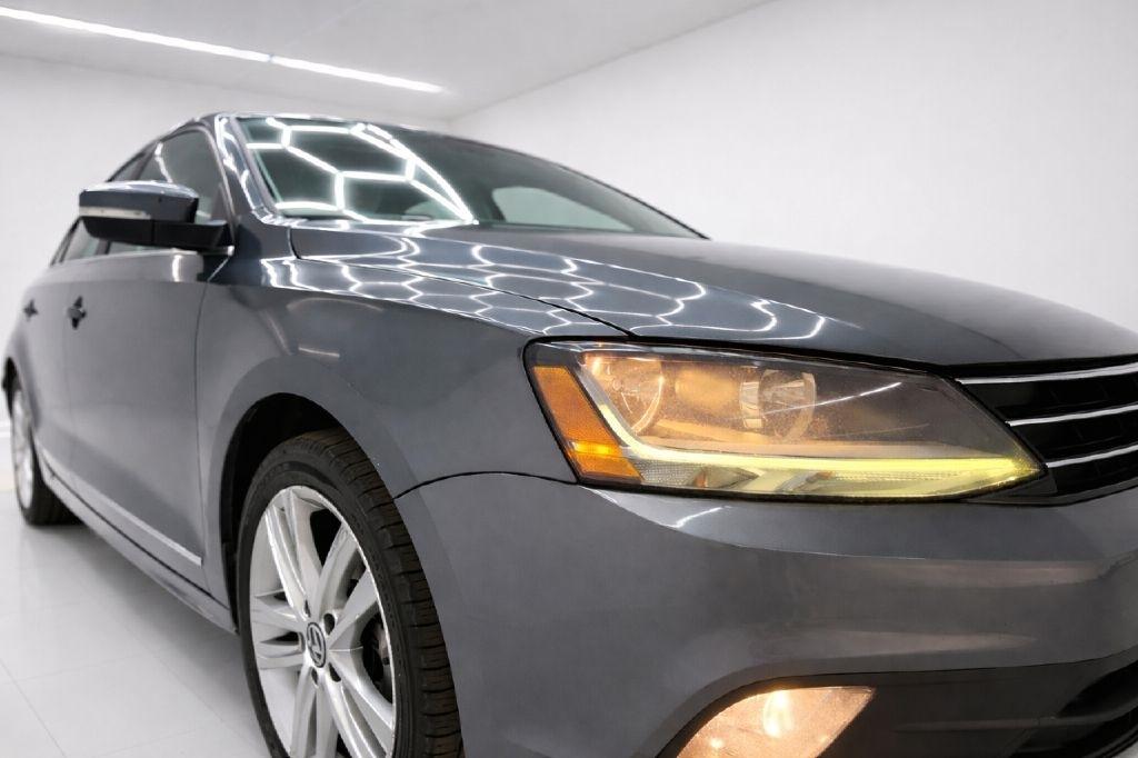 Volkswagen Jetta 1.8T SEL 6A 2017