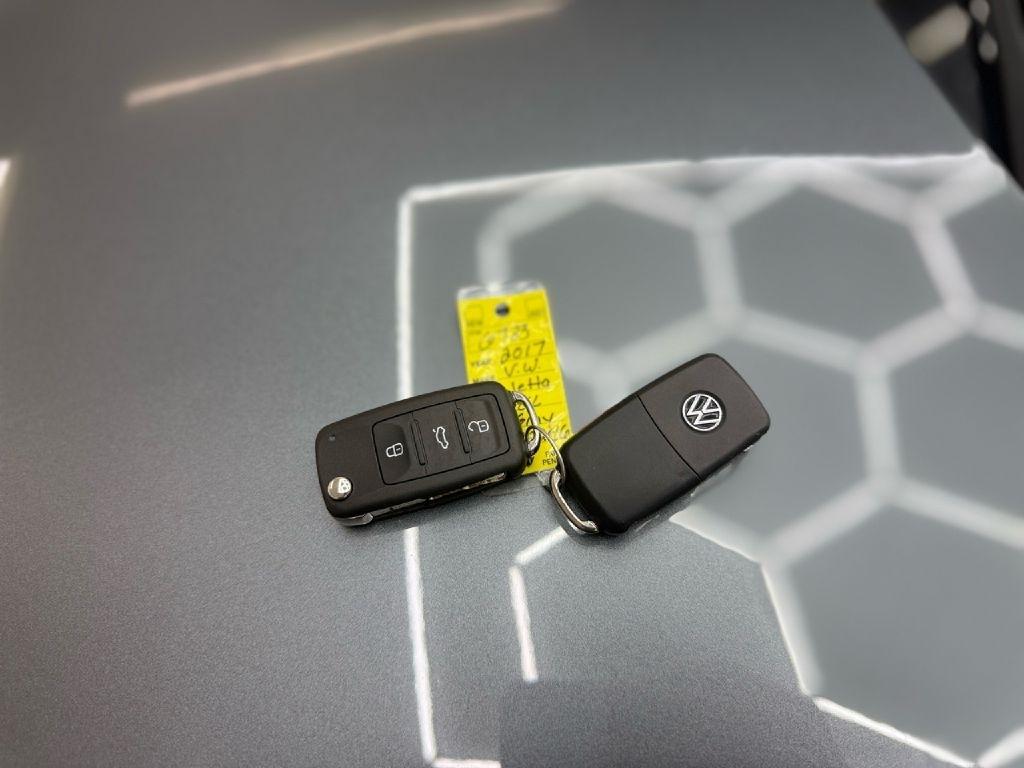 Volkswagen Jetta 1.8T SEL 6A 2017