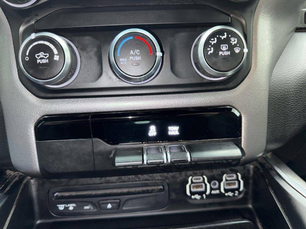 RAM 1500 Big Horn Quad Cab 4WD 2019