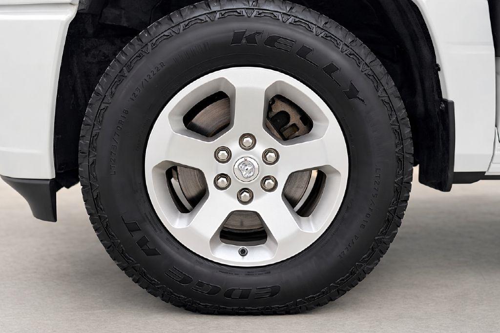 RAM 1500 Big Horn Quad Cab 4WD 2019