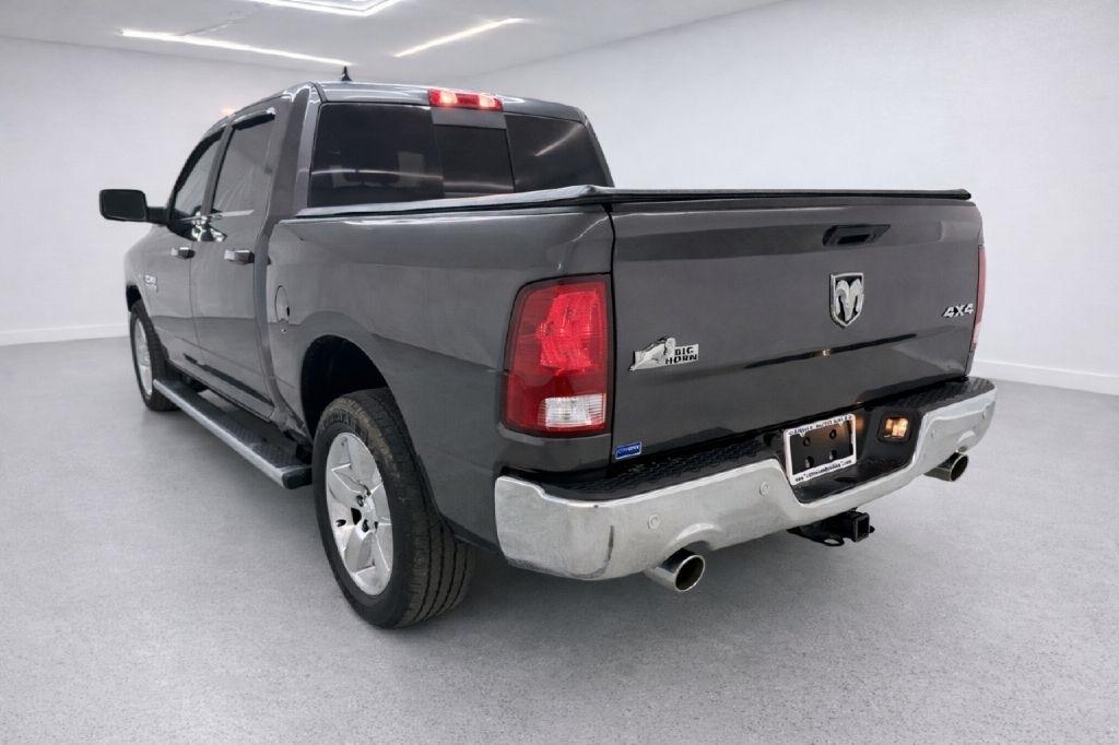 RAM 1500 SLT Crew Cab SWB 4WD 2017